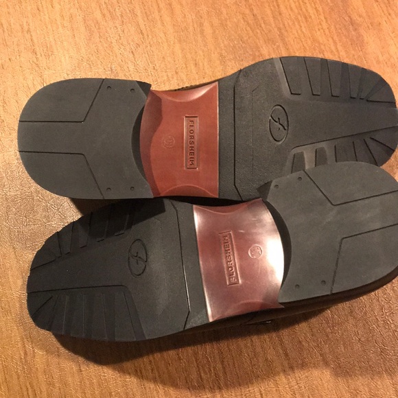 Florsheim, Men’s Corbin Slip On, Black
Size 10.5 - Picture 4 of 10